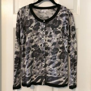 Medium Joseph A. Button Down Cardigan